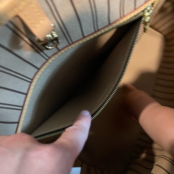 Louis Vuitton monogram game on neverfull mm - Picture 7 of 16